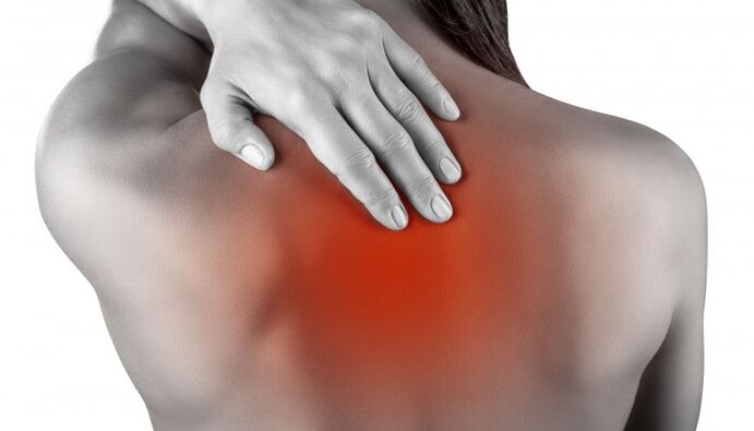 pain between shoulder blades with thoracic osteochondrosis